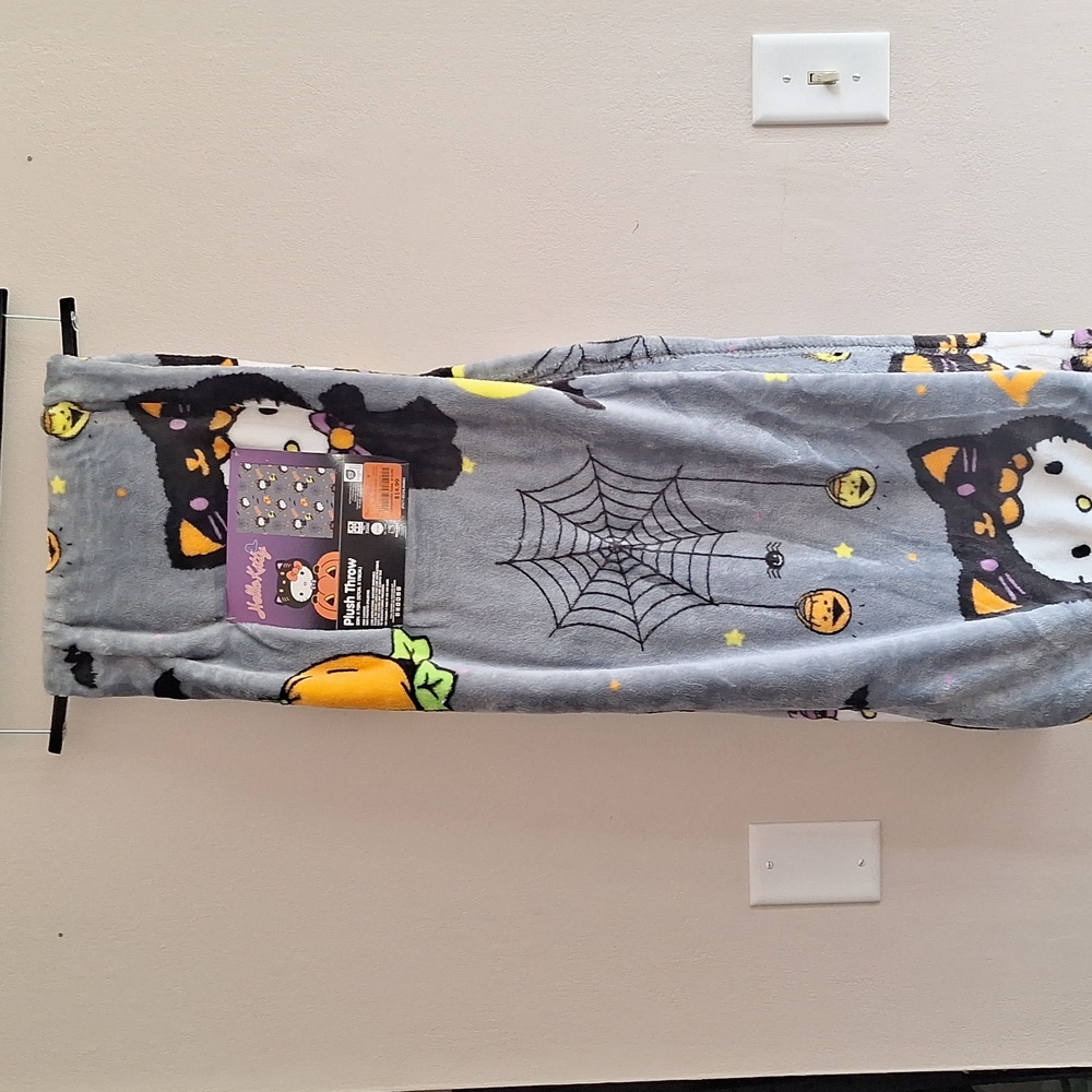 Hello kitty Boo Halloween throw blanket
